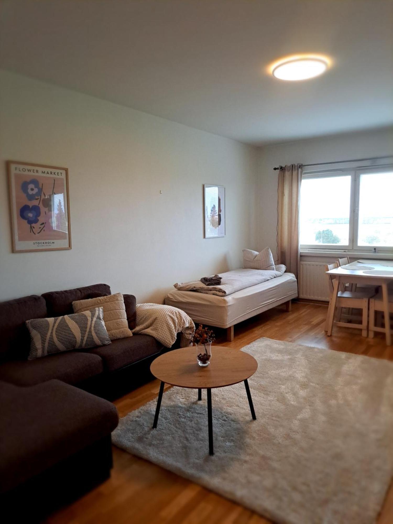Beautiful With Seaview! 7th Floor Free Parking! Appartement *