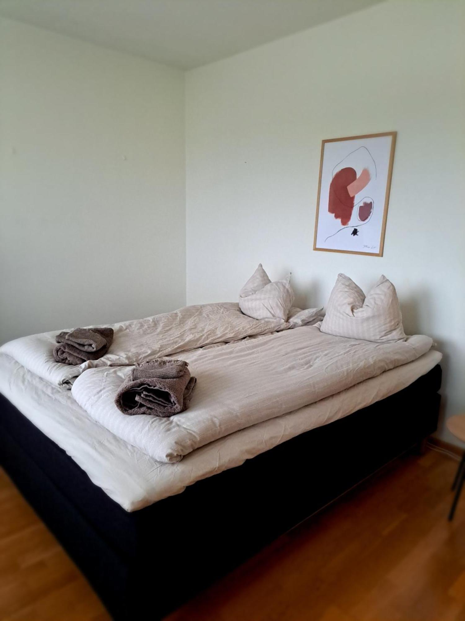 Beautiful With Seaview! 7th Floor Free Parking! Appartement *